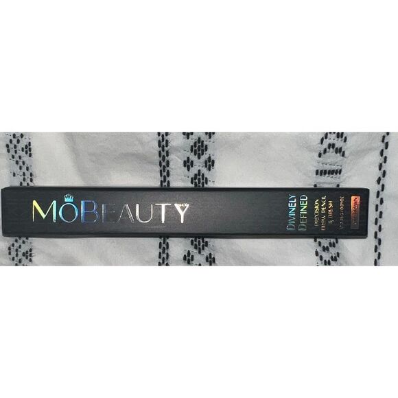 MoBeauty Divinely Defined Precision Brow Pencil & Brush - Picture 1 of 5